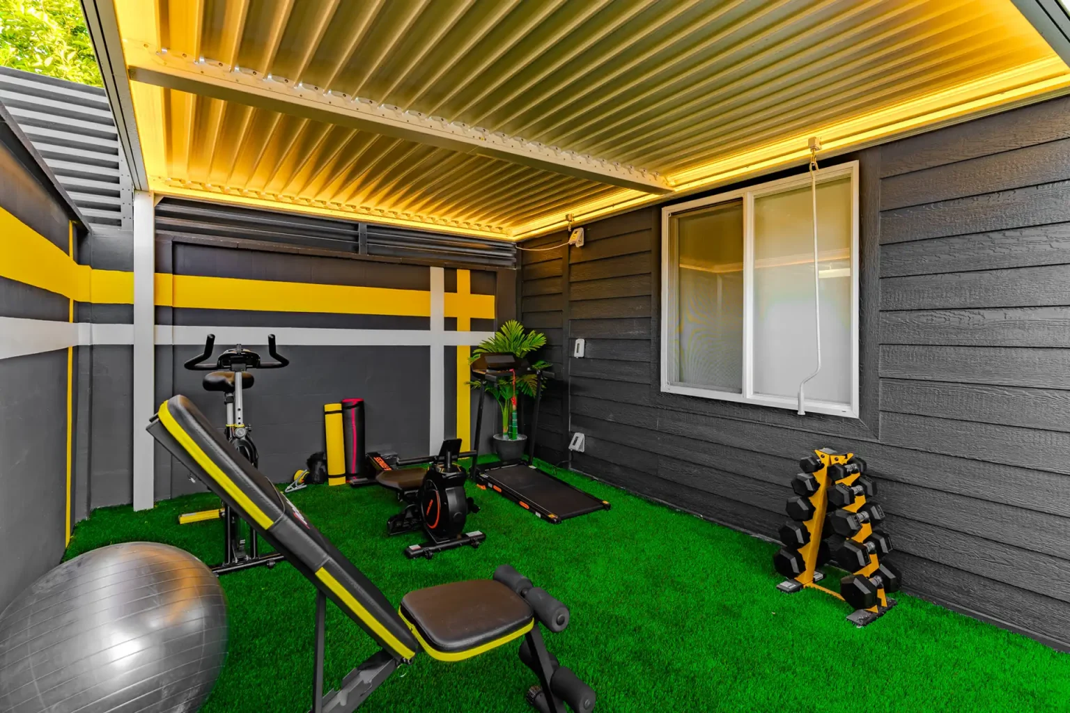 Avena private outdoor gym
